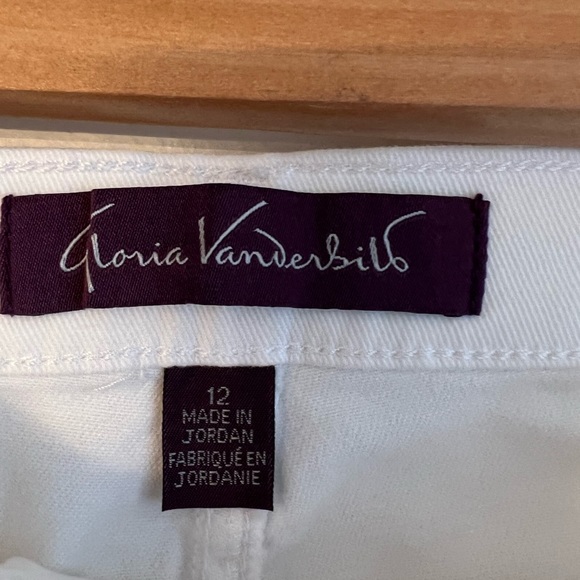 Gloria Vanderbilt Slimming White Jeans 🦋 - Picture 6 of 6